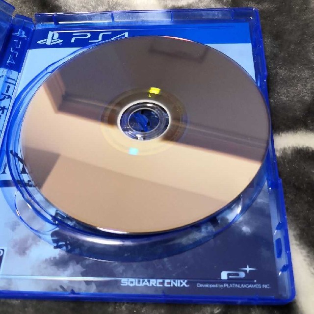 PlayStation4(プレイステーション4)のニーアオートマタ エンタメ/ホビーのゲームソフト/ゲーム機本体(家庭用ゲームソフト)の商品写真