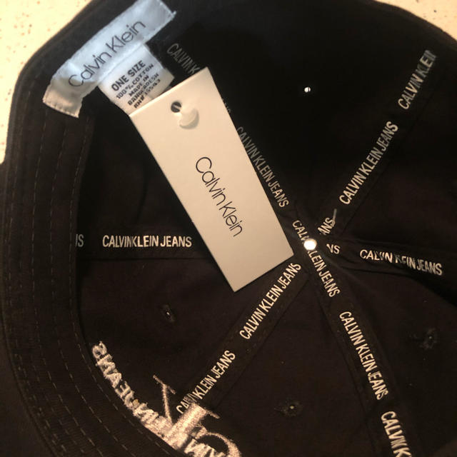 Calvin Klein(カルバンクライン)のCK 黒　キャップ　カルバンクライン　帽子 メンズの帽子(キャップ)の商品写真