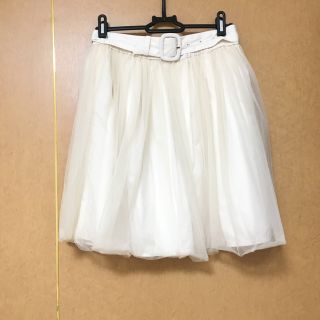 ジルバイジルスチュアート(JILL by JILLSTUART)の【美品】JILLSTUART Sサイズ❤︎オフホワイト チュール スカート(ひざ丈スカート)