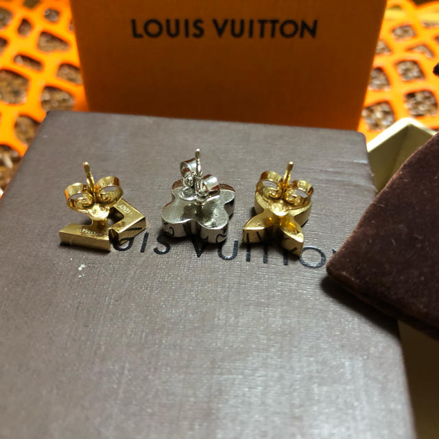 louis vuitton ヴィトン ブックル ドレイユ ラブレターズ ピアス