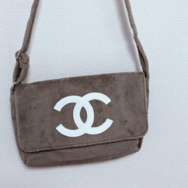 CHANEL(シャネル)のCHANEL  レディースのバッグ(ショルダーバッグ)の商品写真