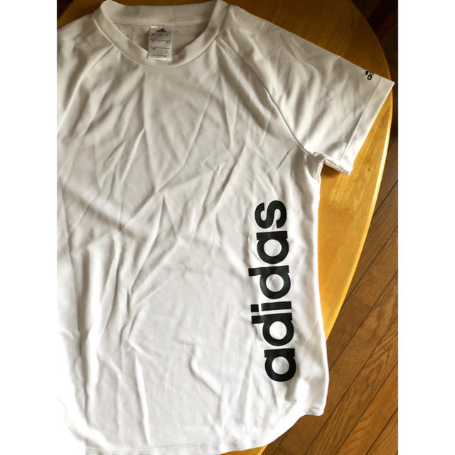 adidas(アディダス)のadidas Tシャツ レディースのトップス(Tシャツ(半袖/袖なし))の商品写真