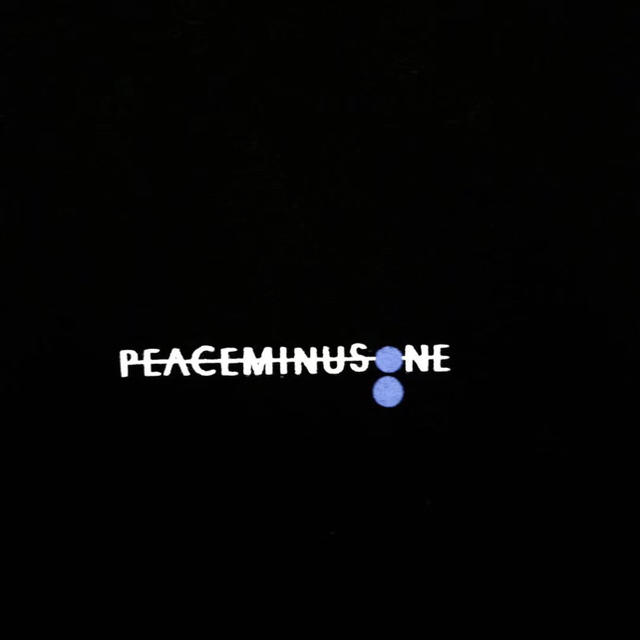 PEACEMINUSONE(ピースマイナスワン)のPMOコラボティシャツ  黒 メンズのトップス(Tシャツ/カットソー(半袖/袖なし))の商品写真