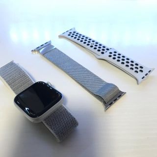 アップル(Apple)のApplewatch series4 セルラー 44mm 純正バンド3本付き(腕時計(デジタル))