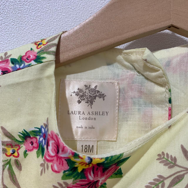 LAURA ASHLEY(ローラアシュレイ)の新品【ローラアシュレイ ワンピース】18M/80cmくらい キッズ/ベビー/マタニティのベビー服(~85cm)(ワンピース)の商品写真