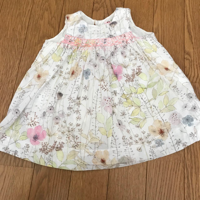 Bonpoint(ボンポワン)のボンポワン　1歳　春夏服　スモッキング　リバティ キッズ/ベビー/マタニティのベビー服(~85cm)(ワンピース)の商品写真