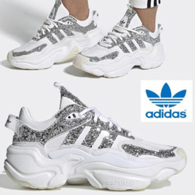 adidas(アディダス)の♡アディダスオリジナルス MAGMUR RUNNER W グリッター 23.5♡ メンズの靴/シューズ(スニーカー)の商品写真