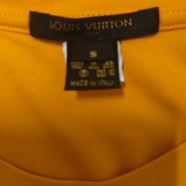 LOUIS VUITTON(ルイヴィトン)のルイヴィトンロングTシャツ正規品 メンズのトップス(Tシャツ/カットソー(七分/長袖))の商品写真