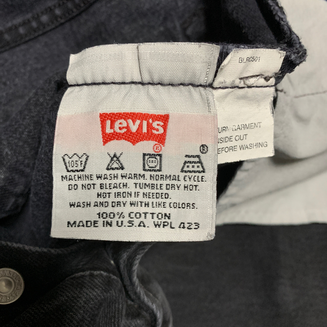 Levi's(リーバイス)のLEVI’S 501 メンズボタンフライ 黒 デニム 34インチ メンズのパンツ(デニム/ジーンズ)の商品写真