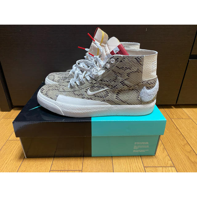 NIKE(ナイキ)のNike sb Blazer soulland 27.5 メンズの靴/シューズ(スニーカー)の商品写真