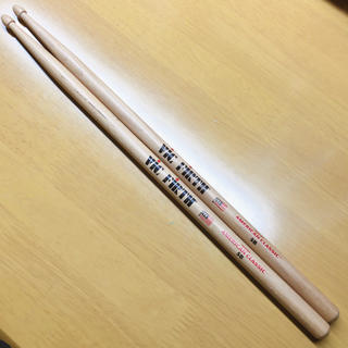 Vic Firth  5B     ＊エマ様専用＊(スティック)