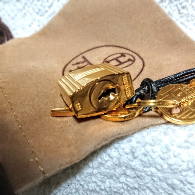 Hermes - HERMES ゴールド カデナパドロック 南京錠、鍵2本付きです 