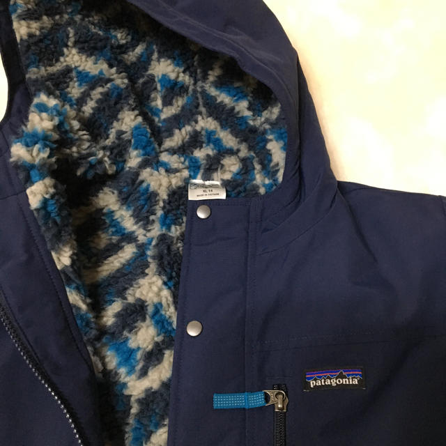 patagonia(パタゴニア)のパタゴニア ボーイズインファーノジャケットxl  キッズ/ベビー/マタニティのキッズ服男の子用(90cm~)(ジャケット/上着)の商品写真