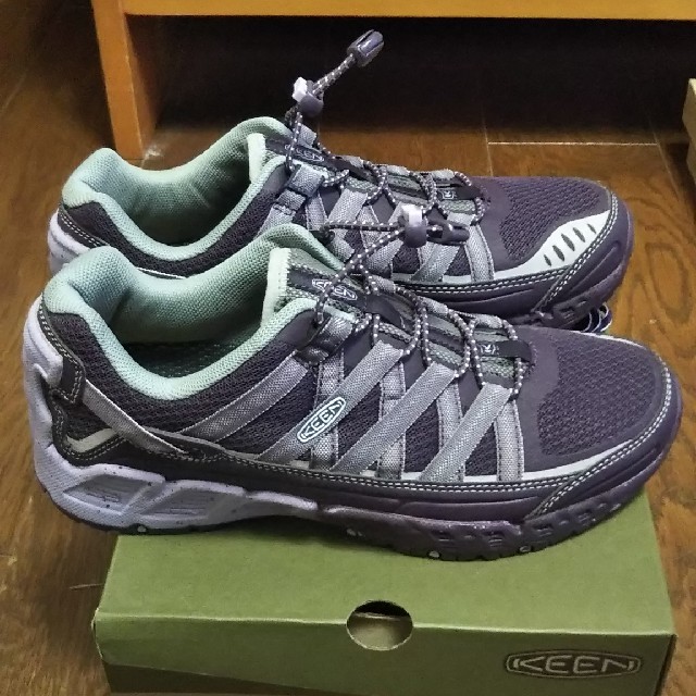 KEEN(キーン)のKEEN シューズ ヴァーサトレイル スポーツ/アウトドアのアウトドア(登山用品)の商品写真