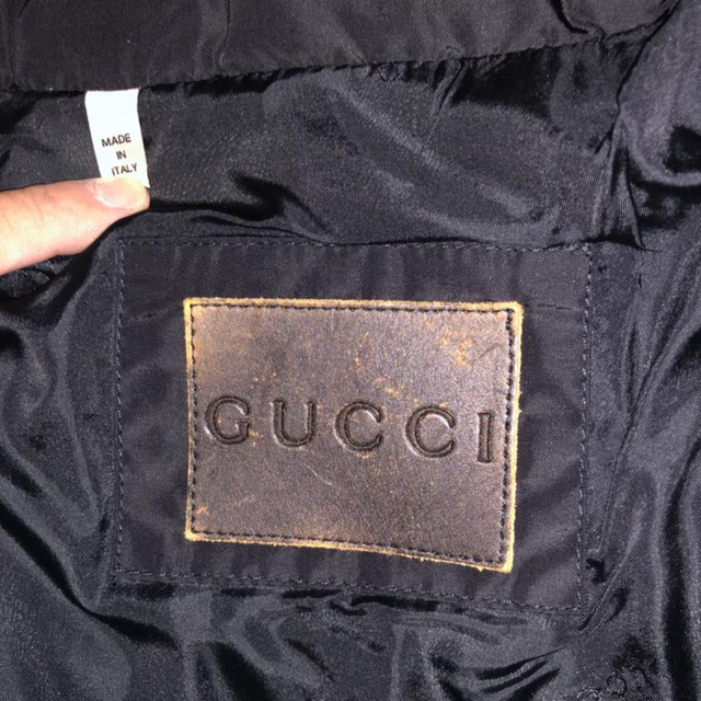 Gucci(グッチ)の値下げ　GUCCI グッチ　ダウンジャケット　 メンズのジャケット/アウター(ダウンジャケット)の商品写真