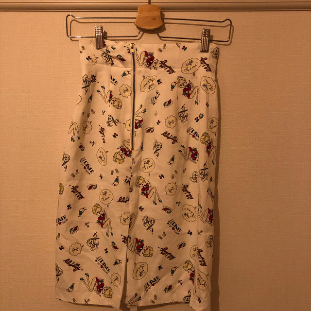 lilLilly(リルリリー)のLil Lillyペンシルスカート レディースのスカート(ひざ丈スカート)の商品写真