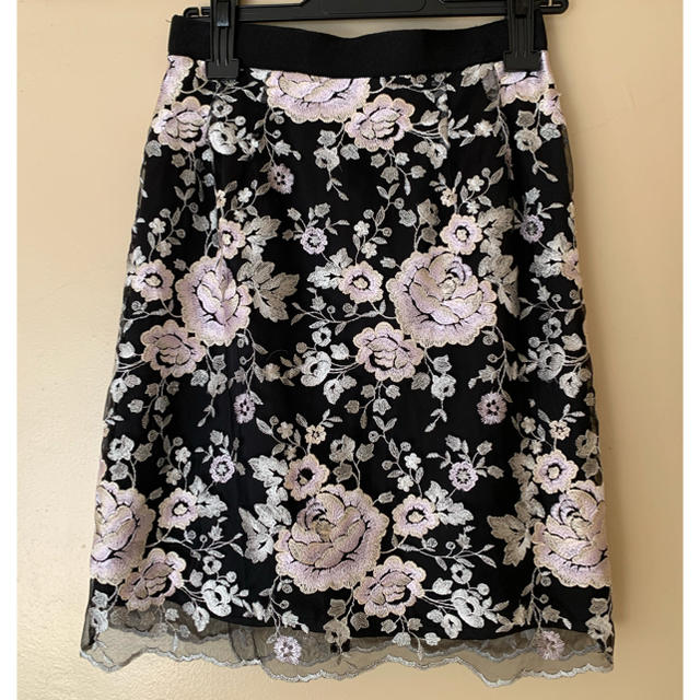 COCO DEAL(ココディール)の【美品】cocodeal 花柄タイトスカート レディースのスカート(ひざ丈スカート)の商品写真