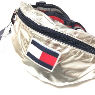 トミーヒルフィガー(TOMMY HILFIGER)の日本未入荷　トミーヒルフィガーボディバック新品(ショルダーバッグ)