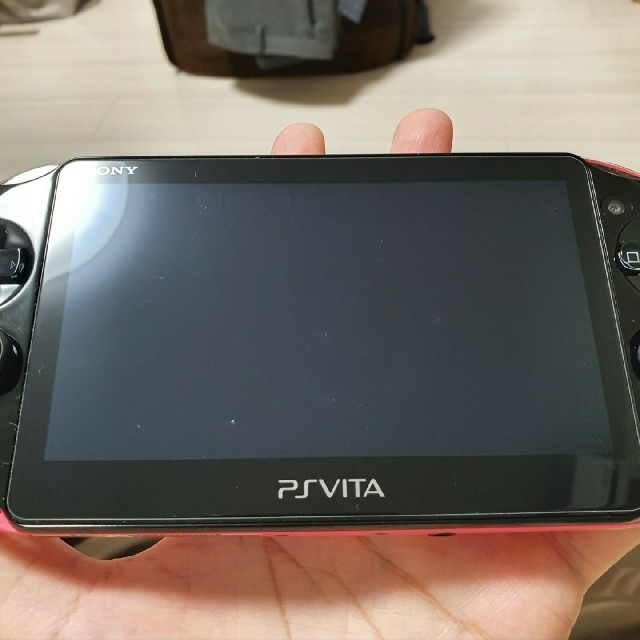 PlayStation Vita(プレイステーションヴィータ)の[購入者決定]ps vita Wi-fiモデル 2000 +メモリカード16GB エンタメ/ホビーのゲームソフト/ゲーム機本体(携帯用ゲーム機本体)の商品写真