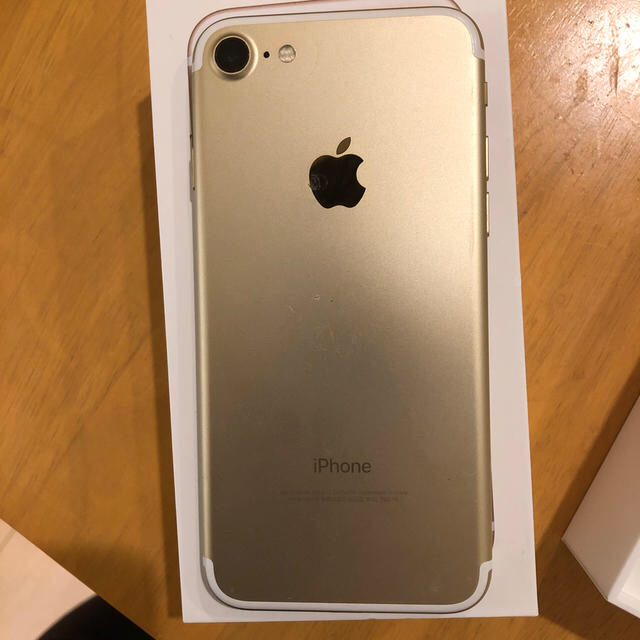 iPhone - iPhone 7 128GB Goldの通販 by emo's shop｜アイフォーンならラクマ 低価NEW