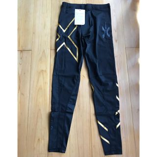 ツータイムズユー(2XU)の2XU  メンズ ロングパンツ  Lサイズ gold(レギンス/スパッツ)