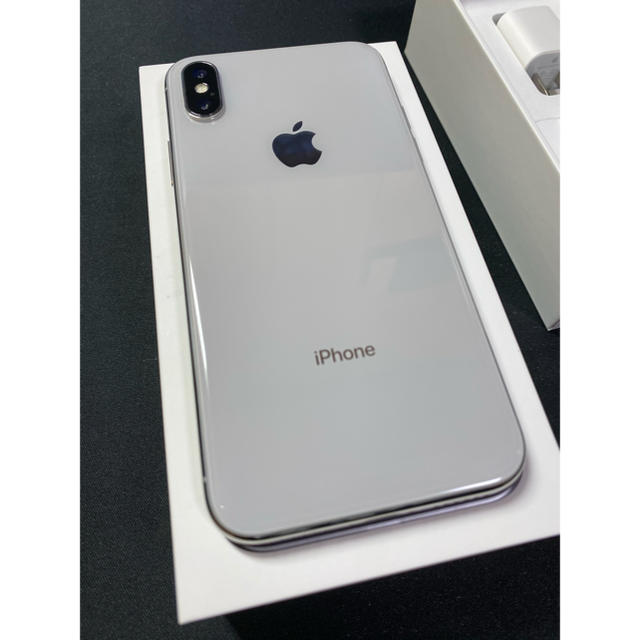 Apple(アップル)のiPhone X 64GB SIMフリー Silver スマホ/家電/カメラのスマートフォン/携帯電話(スマートフォン本体)の商品写真