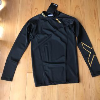 ツータイムズユー(2XU)の2XU  メンズ ロングスリーブ Mサイズ gold(Tシャツ/カットソー(七分/長袖))