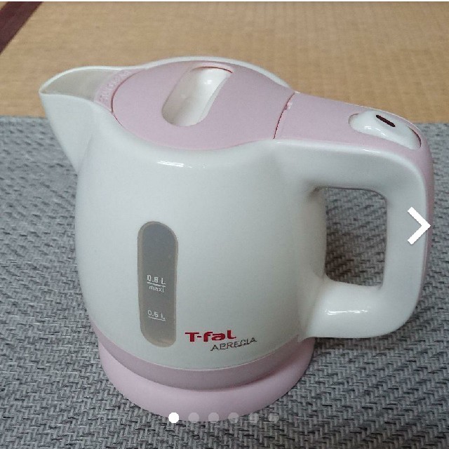 T-fal(ティファール)のT-fal ティファール 電気ケトル(シュガーピンク) スマホ/家電/カメラの生活家電(電気ケトル)の商品写真