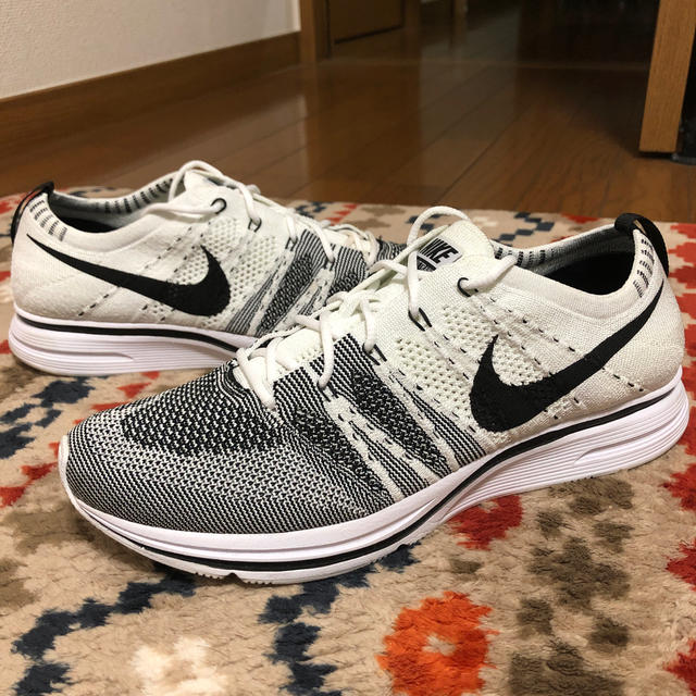 NIKE(ナイキ)の27cm 美中古 国内正規 NIKE FLYKNIT TRAINER OG メンズの靴/シューズ(スニーカー)の商品写真