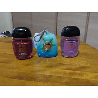 バスアンドボディーワークス(Bath & Body Works)のバス＆ボディワークス　サニタライザー２個　とケース【海がめ】(その他)