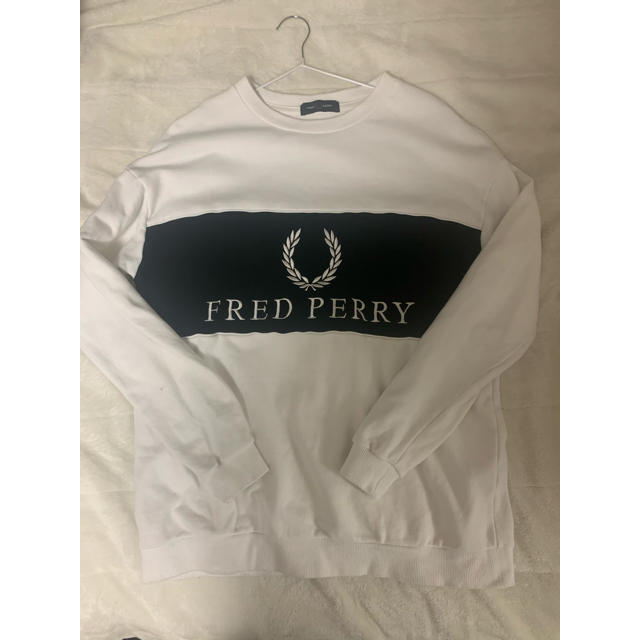 FRED PERRY(フレッドペリー)のフレッドペリー　トレーナー メンズのトップス(スウェット)の商品写真