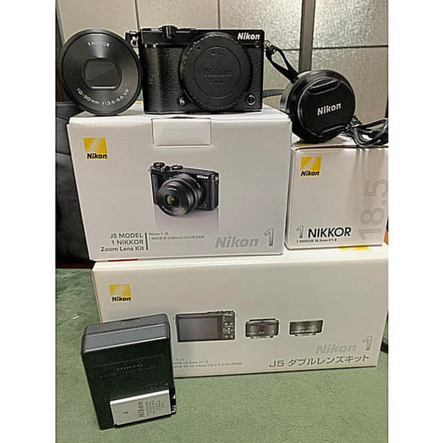 値下げ中、Nikon1 J5ダブルレンズキット ミラーレスカメラ