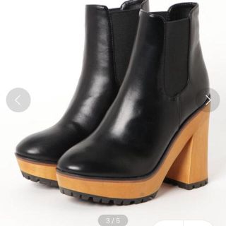 スライ(SLY)のWOOD CHUNKY HEEL BOOTS(ブーツ)