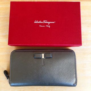 サルヴァトーレフェラガモ(Salvatore Ferragamo)のフェラガモ 長財布(財布)