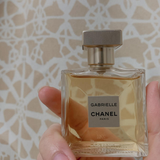 CHANEL(シャネル)のガブリエルシャネルオードゥパルファム35ミリタイプ コスメ/美容の香水(香水(女性用))の商品写真