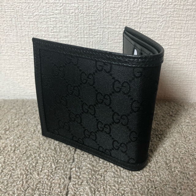 専用!!グッチ 二つ折り財布 折りたたみ ウォレット 黒 専用!!グッチ 二つ折り財布 折りたたみ ウォレット 黒