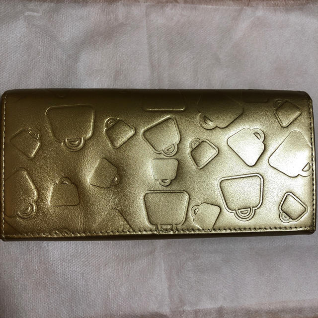 Kitamura(キタムラ)の❤︎未使用品❤︎キタムラ　ゴールド　長財布 レディースのファッション小物(財布)の商品写真