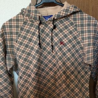 バーバリー(BURBERRY)の新品！バーバリーブルーレーベル パーカー(カットソー(長袖/七分))