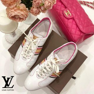 ルイヴィトン(LOUIS VUITTON)の1125 美品 ヴィトン スニーカー 白/ピンク(スニーカー)