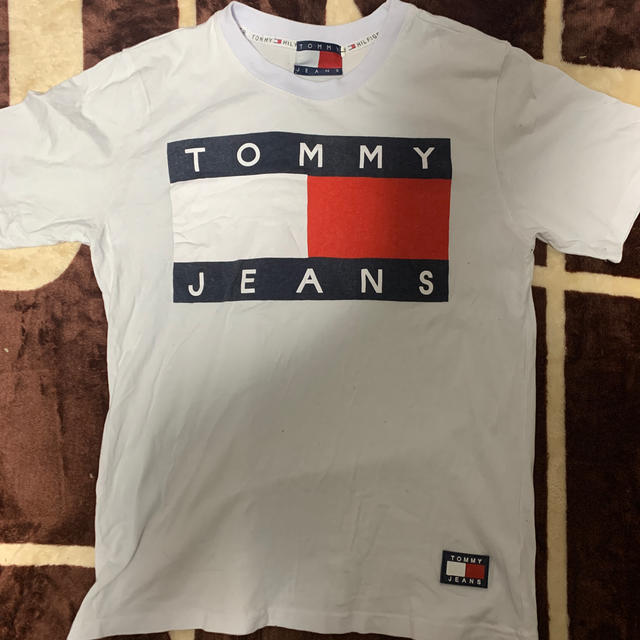 TOMMY HILFIGER(トミーヒルフィガー)のTOMMY tシャツ メンズのトップス(Tシャツ/カットソー(半袖/袖なし))の商品写真