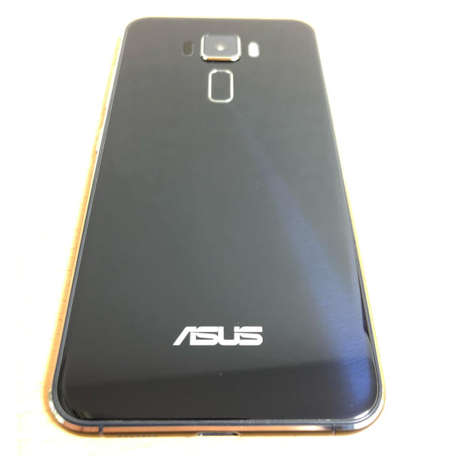 ASUS(エイスース)の送料込 ASUS zenfone3 (ZE520KL) 黒 美品 スマホ/家電/カメラのスマートフォン/携帯電話(スマートフォン本体)の商品写真