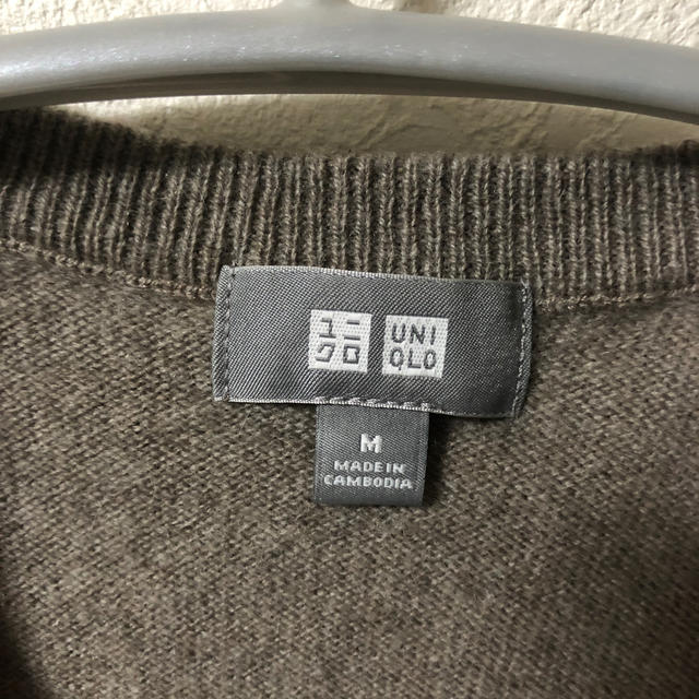 UNIQLO(ユニクロ)の【M】ユニクロカシミア100％ニットVネックUNIQLO メンズのトップス(ニット/セーター)の商品写真