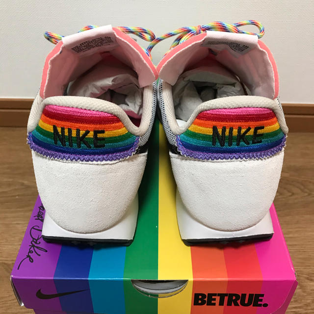 NIKE(ナイキ)のNIKE ナイキ エアテイルウインド79 BETRUE 97 オフホワイト メンズの靴/シューズ(スニーカー)の商品写真