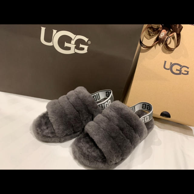 UGG フラップイヤースライド ファーサンダル アグ