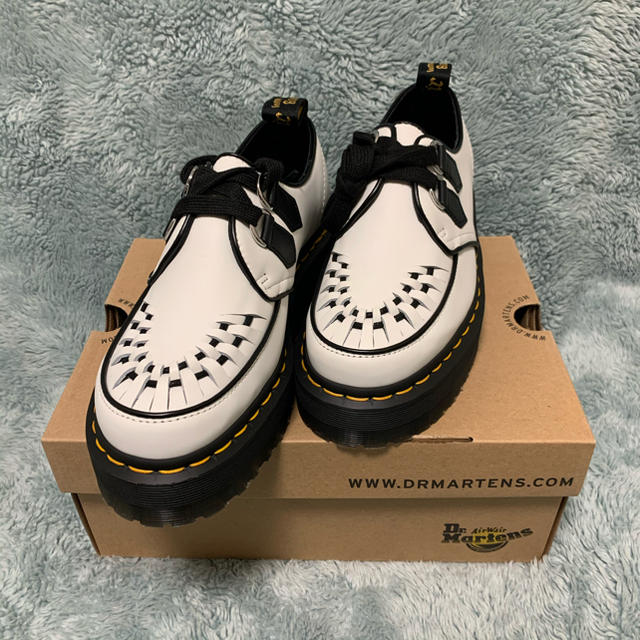 Dr.Martens(ドクターマーチン)の【アウトレット品】Dr.Martens SIDNEY ドクターマーチン UK6 レディースの靴/シューズ(ブーツ)の商品写真