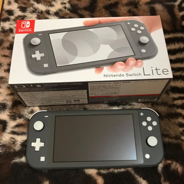 Nintendo Switch - Nintendo Switch Lite ニンテンドースイッチライト グレーの通販 by 足｜ニンテンドー
