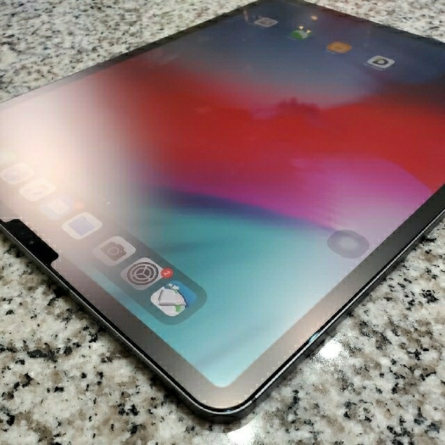 iPad(アイパッド)のipad pro 12.9 第3世代　256GB softbank ネット制限○ スマホ/家電/カメラのPC/タブレット(タブレット)の商品写真