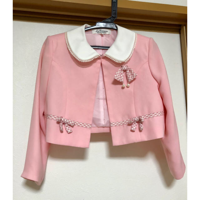 130センチ　春色　ジャケット　スーツ　フォーマル キッズ/ベビー/マタニティのキッズ服女の子用(90cm~)(ジャケット/上着)の商品写真