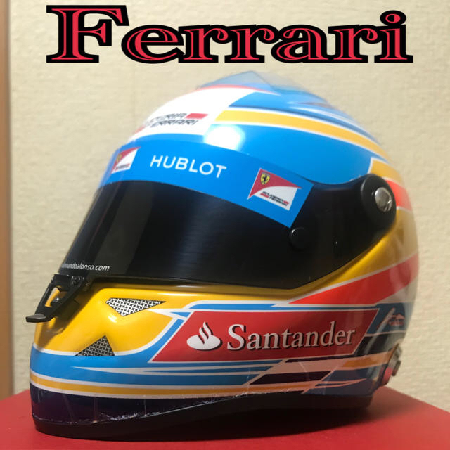Ferrari(フェラーリ)の鈴鹿サーキットVIPグッズ フェラーリ フォーミュラ 1 クラブ ミニヘルメット スポーツ/アウトドアの自転車(その他)の商品写真