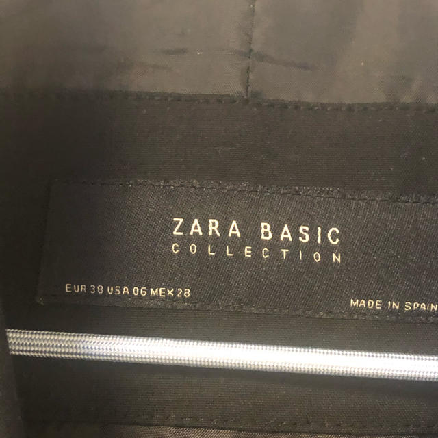 ZARA(ザラ)のZARA basic 黒テーラード レディースのジャケット/アウター(テーラードジャケット)の商品写真